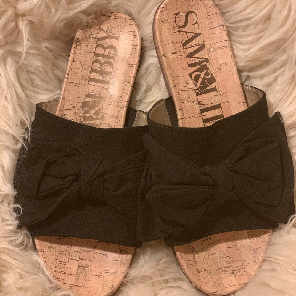🖤Sam & Libby Slip On Sandals!🖤New without tags!